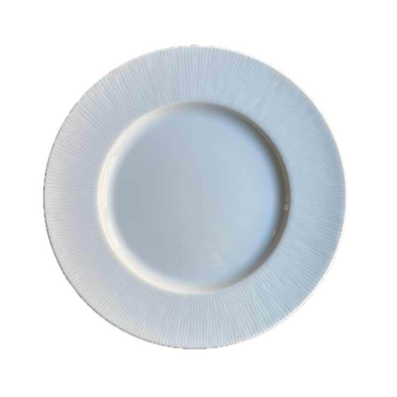 Assiette plate blanche bord texturé en relief Ø28cm vue dessus