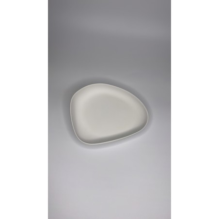 Petite assiette Yayoi Cookplay blanche forme galet compact vue dessus