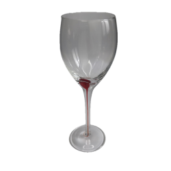 Verre à vin transparent forme tulipe pied fin pastille noire vue de face
