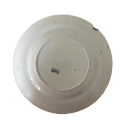 Assiette plate ancienne en porcelaine